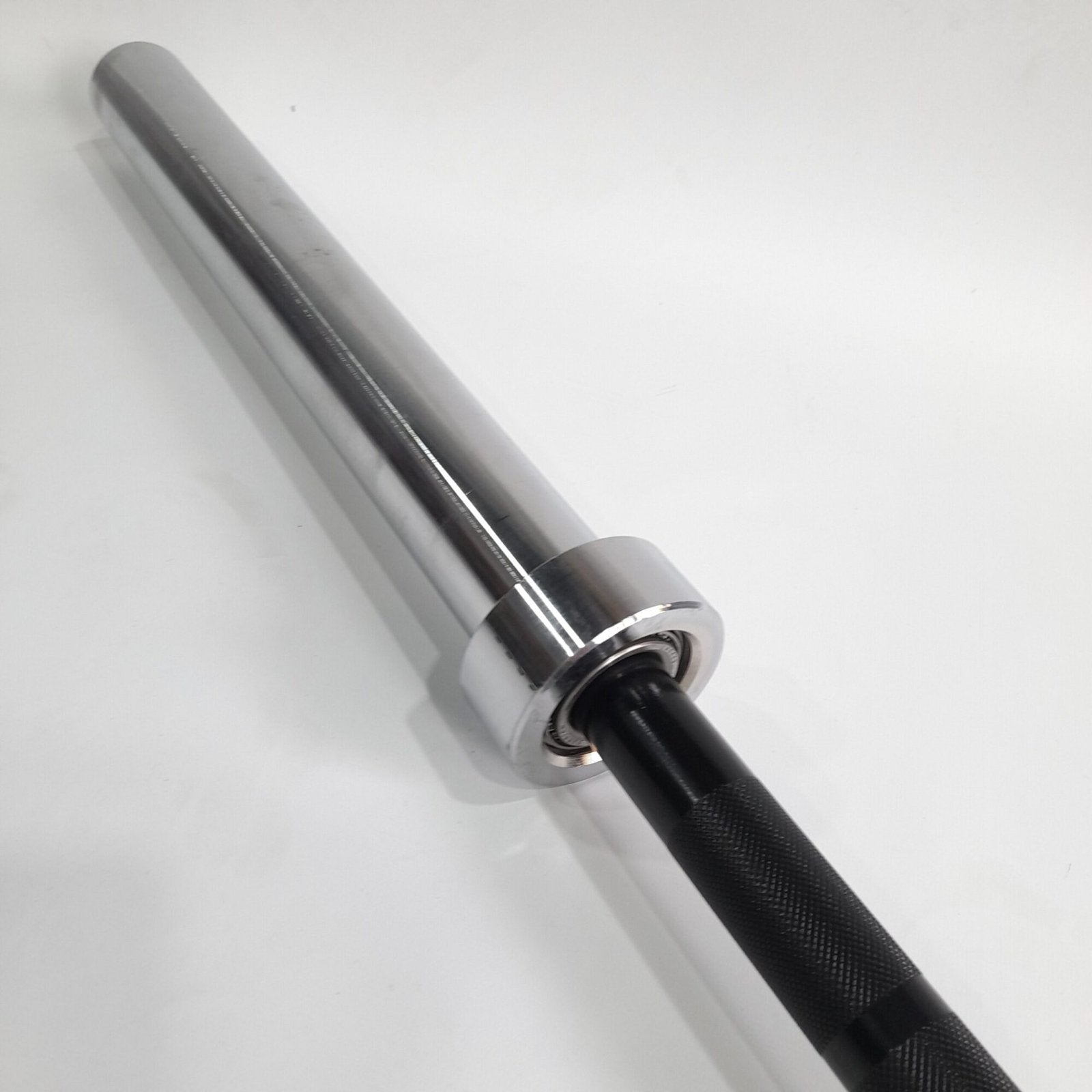 BARRA OLIMPICA 2,20 MTS 20 KG - GRIP NEGRO/ ROTORES CROMADOS